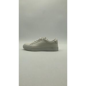 Quince Classic Low-Top Leather Sneakers in Off-White